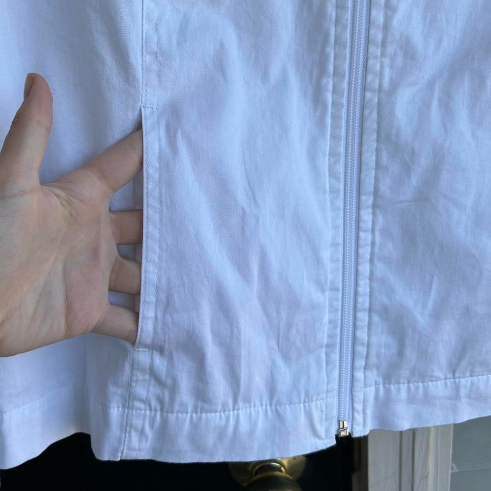 White jacket - Picture 5 of 8